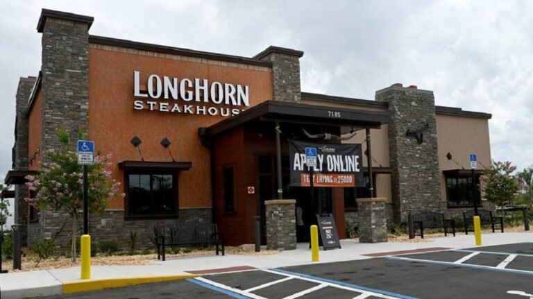 Longhorn Steakhouse Happy Hour [Updated in 2025]